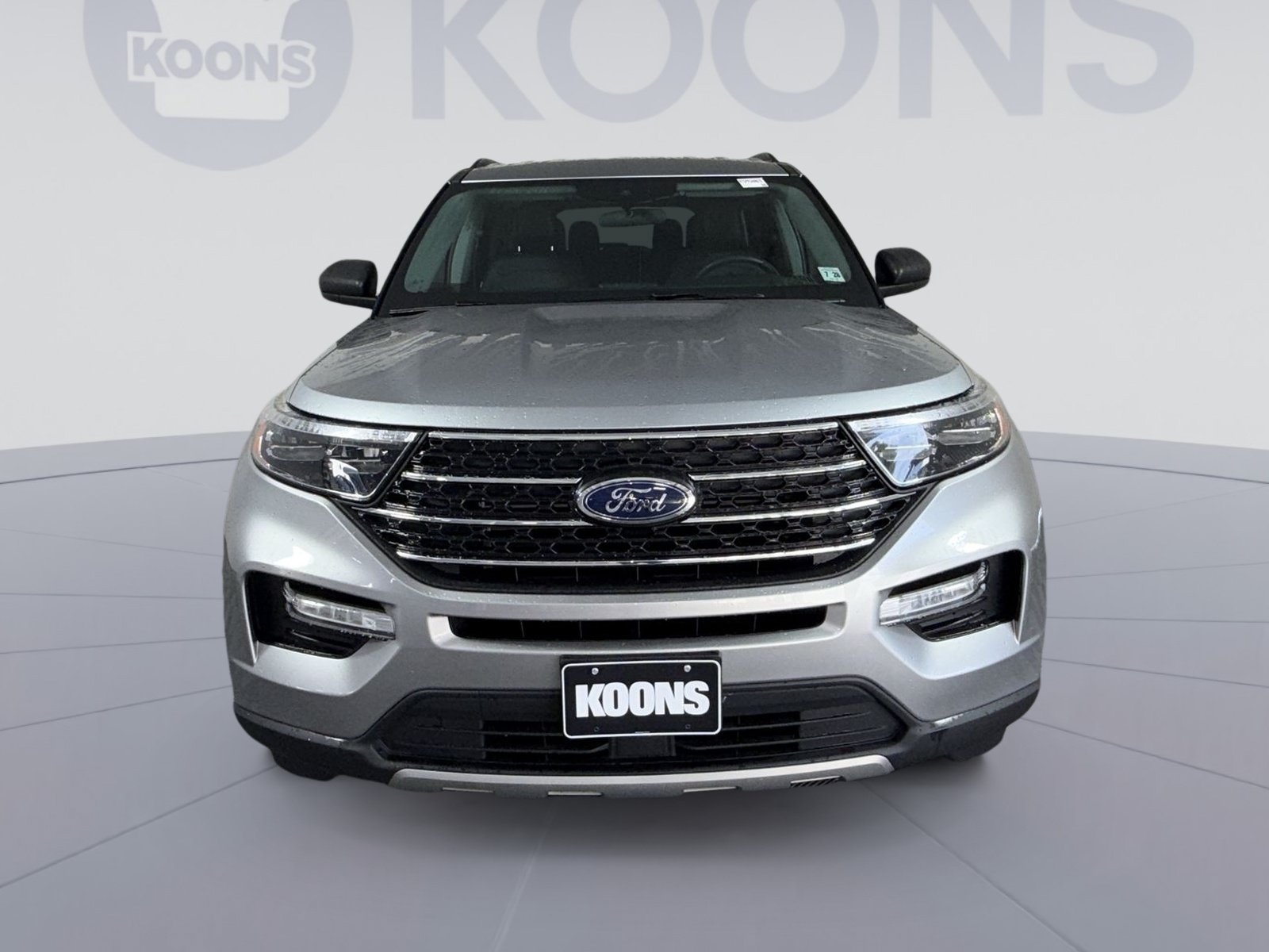 Used 2023 Ford Explorer XLT w/ Equipment Group 202A AWD/4WD image 11