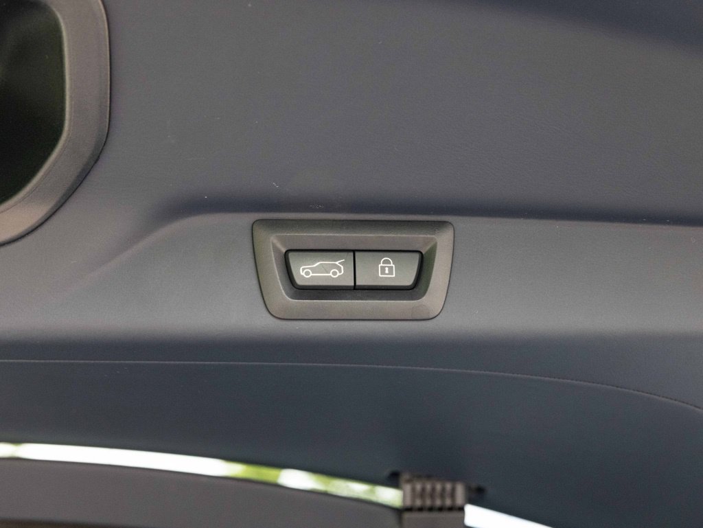 Used 2022 Rolls-Royce Cullinan w/ Cullinan Package AWD/4WD image 68