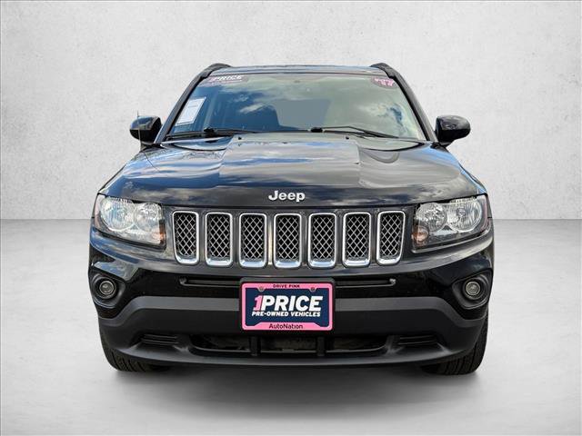 Used 2017 Jeep Compass Latitude AWD/4WD image 2