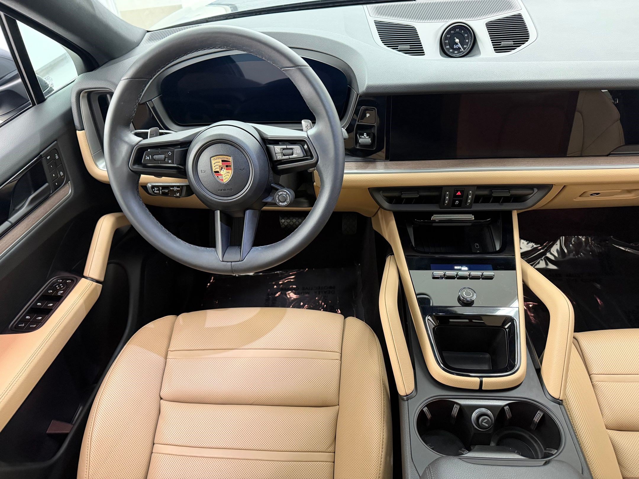 Certified 2026 Porsche Cayenne Coupe AWD/4WD image 31