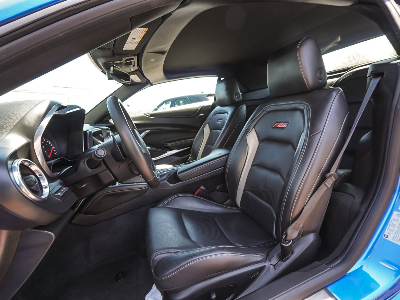 Used 2018 Chevrolet Camaro SS RWD image 40