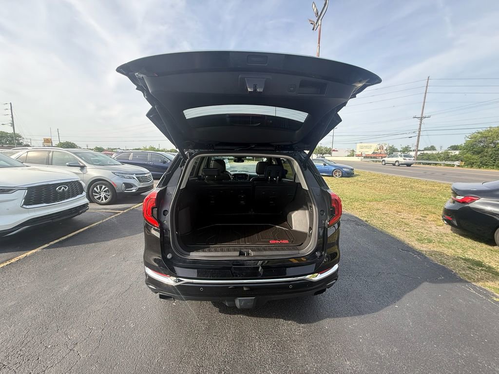 Used 2019 GMC Terrain Denali w/ Driver Alert Package II FWD image 5