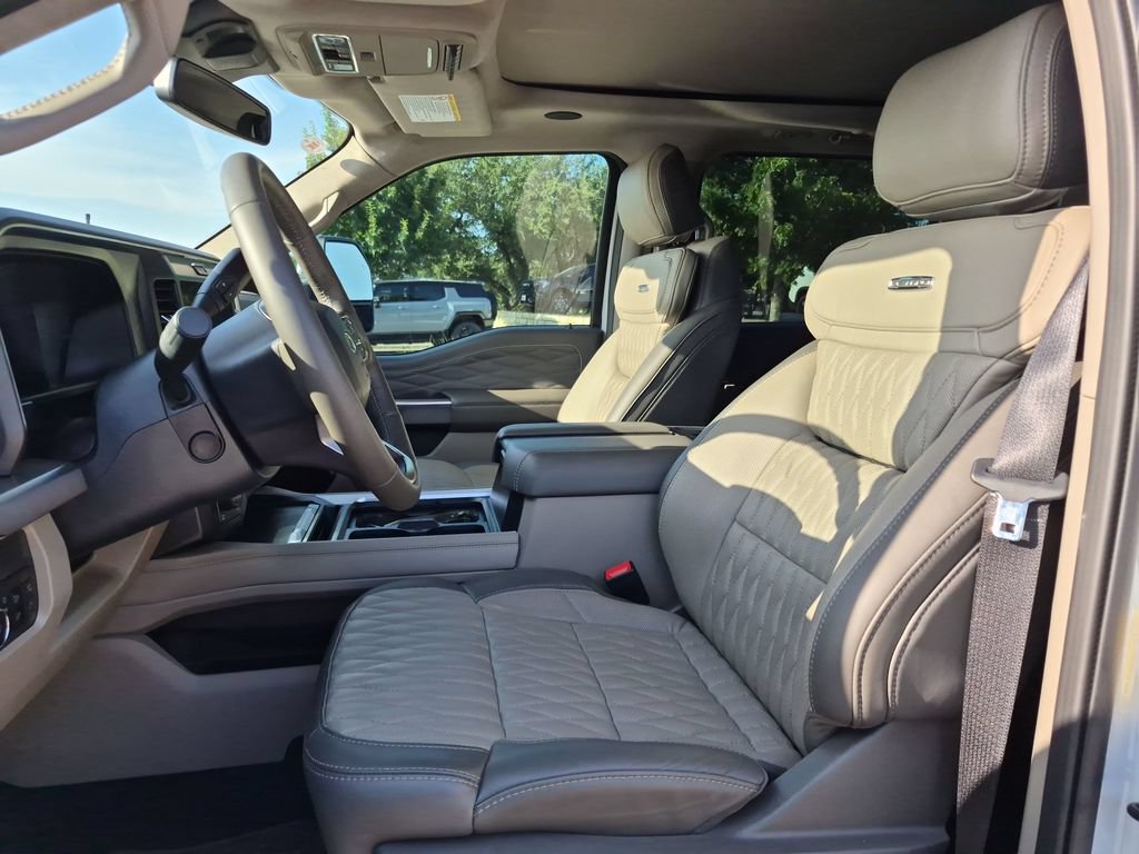 Used 2025 Ford F250 Platinum w/ Platinum Plus Package AWD/4WD image 22
