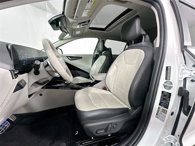 Used 2023 Kia Niro Wave w/ Wave Preserve Package image 11
