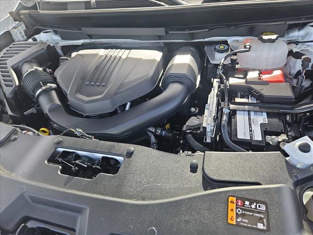 Used 2025 Chevrolet Traverse LT image 23