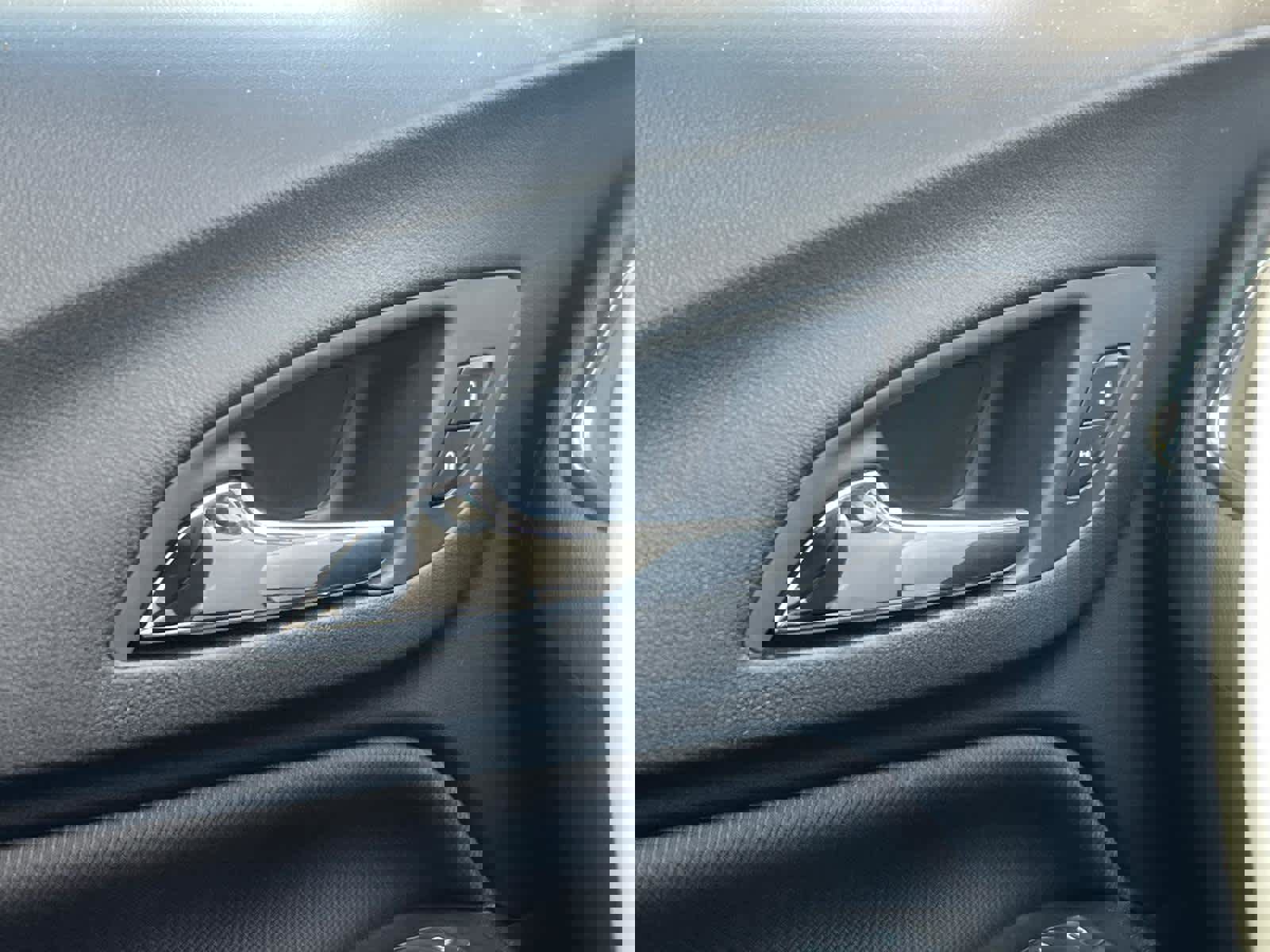 Certified 2024 Chevrolet Equinox RS image 23