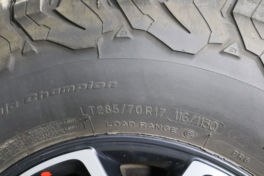 Used 2022 Jeep Wrangler Unlimited Rubicon AWD/4WD image 40