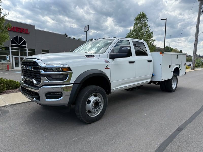 New 2026 RAM 5500 Tradesman w/ Chrome Appearance Group AWD/4WD image 3