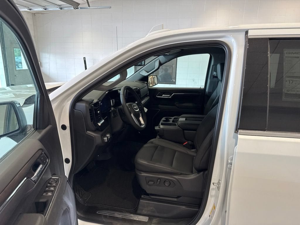 New 2026 GMC Sierra 1500 SLT AWD/4WD image 24