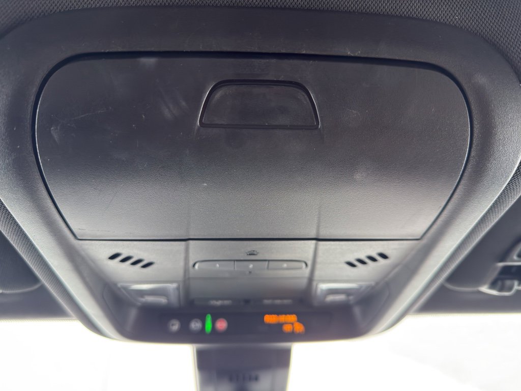 Used 2024 Chevrolet Equinox Premier image 28