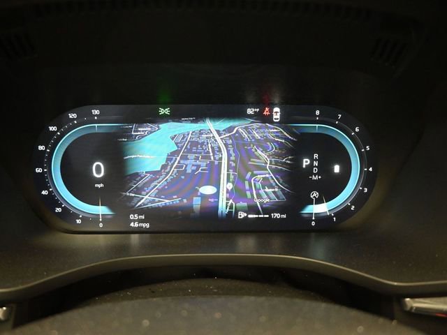 Used 2023 Volvo XC60 B5 Plus w/ Protection Package Premier image 27