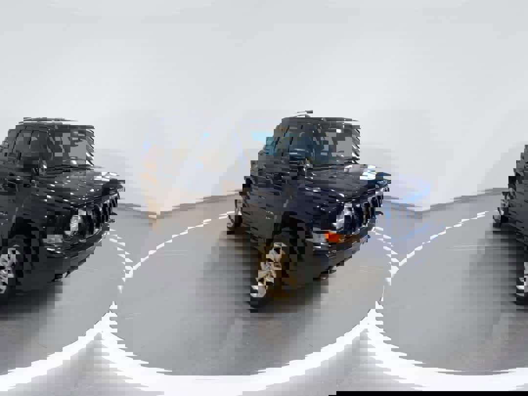 Used 2017 Jeep Patriot Sport w/ Power Value Group image 2