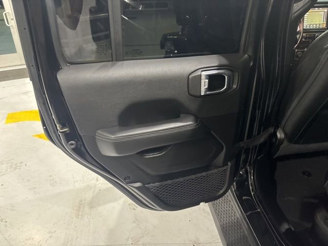 Used 2021 Jeep Wrangler Unlimited Sahara image 31