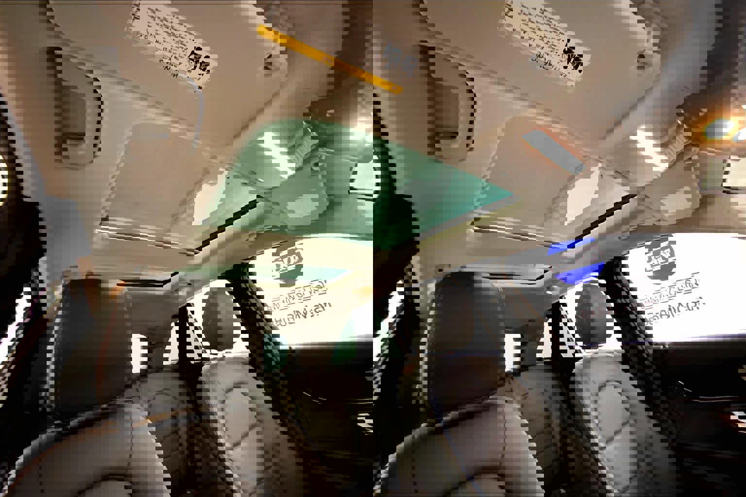 Used 2021 Mercedes-Benz GLC 300 4MATIC image 14