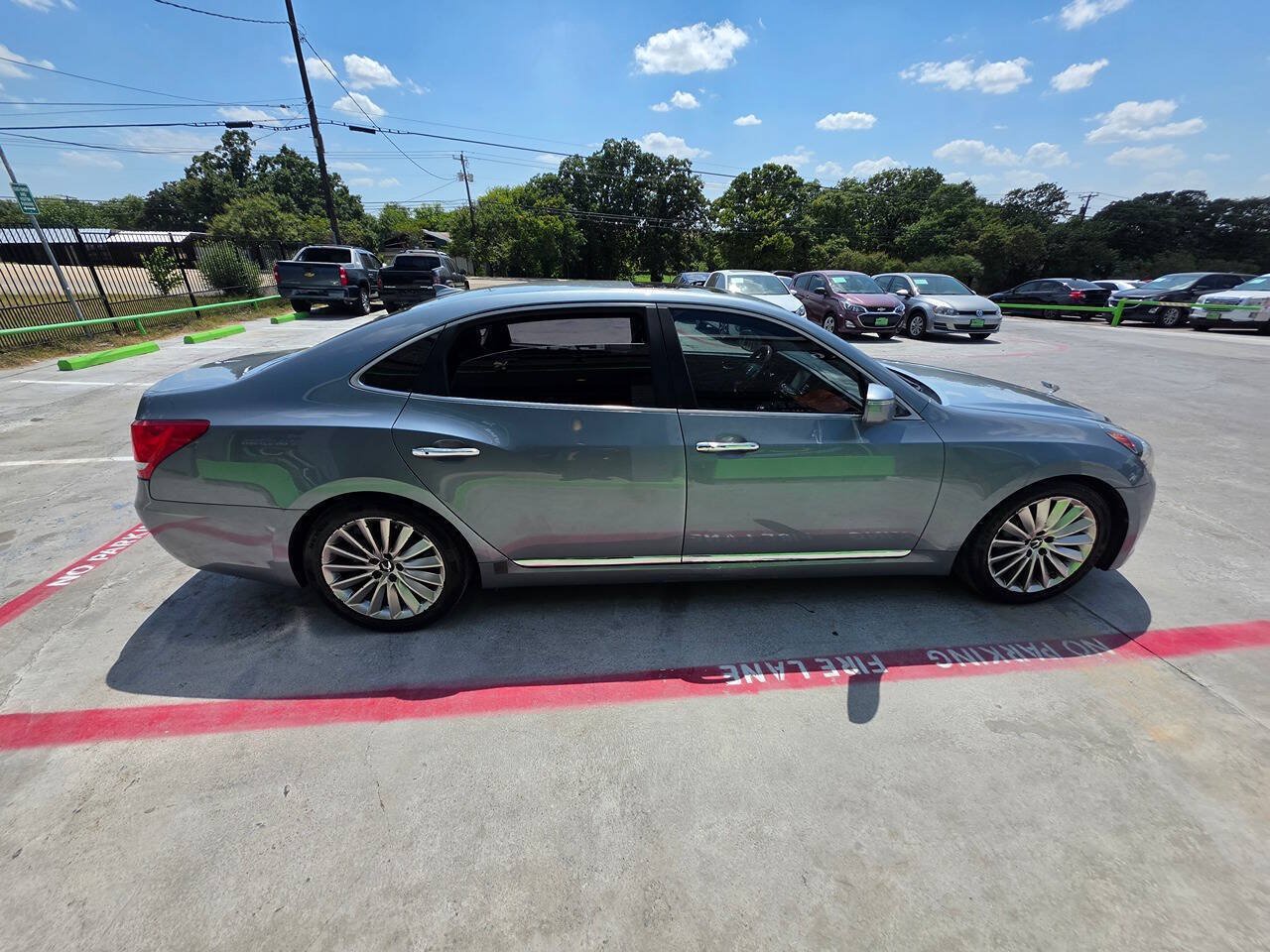 Used 2016 Hyundai Equus Signature RWD image 16