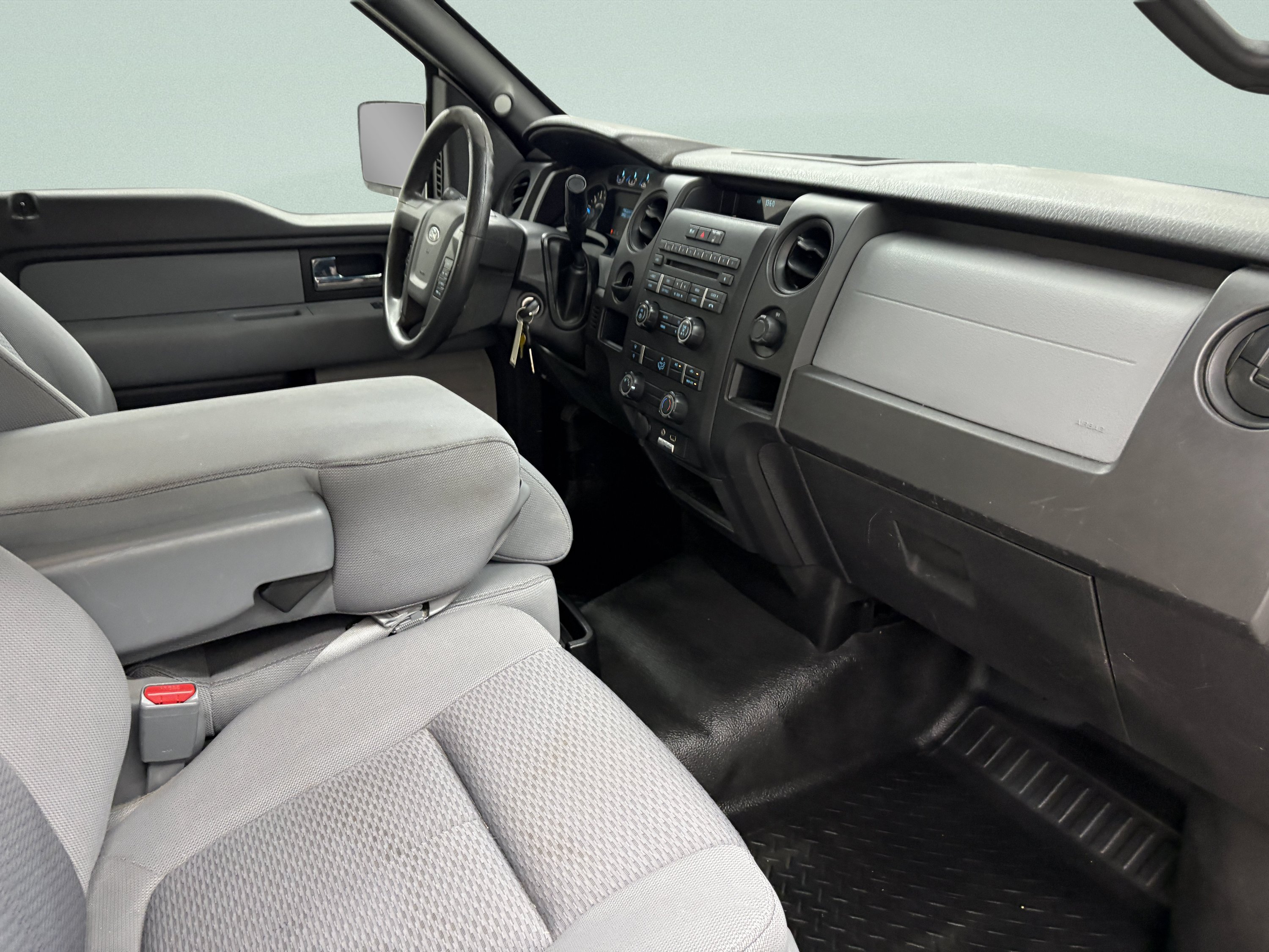 Used 2013 Ford F150 XL w/ Mid Equipment Group RWD image 16