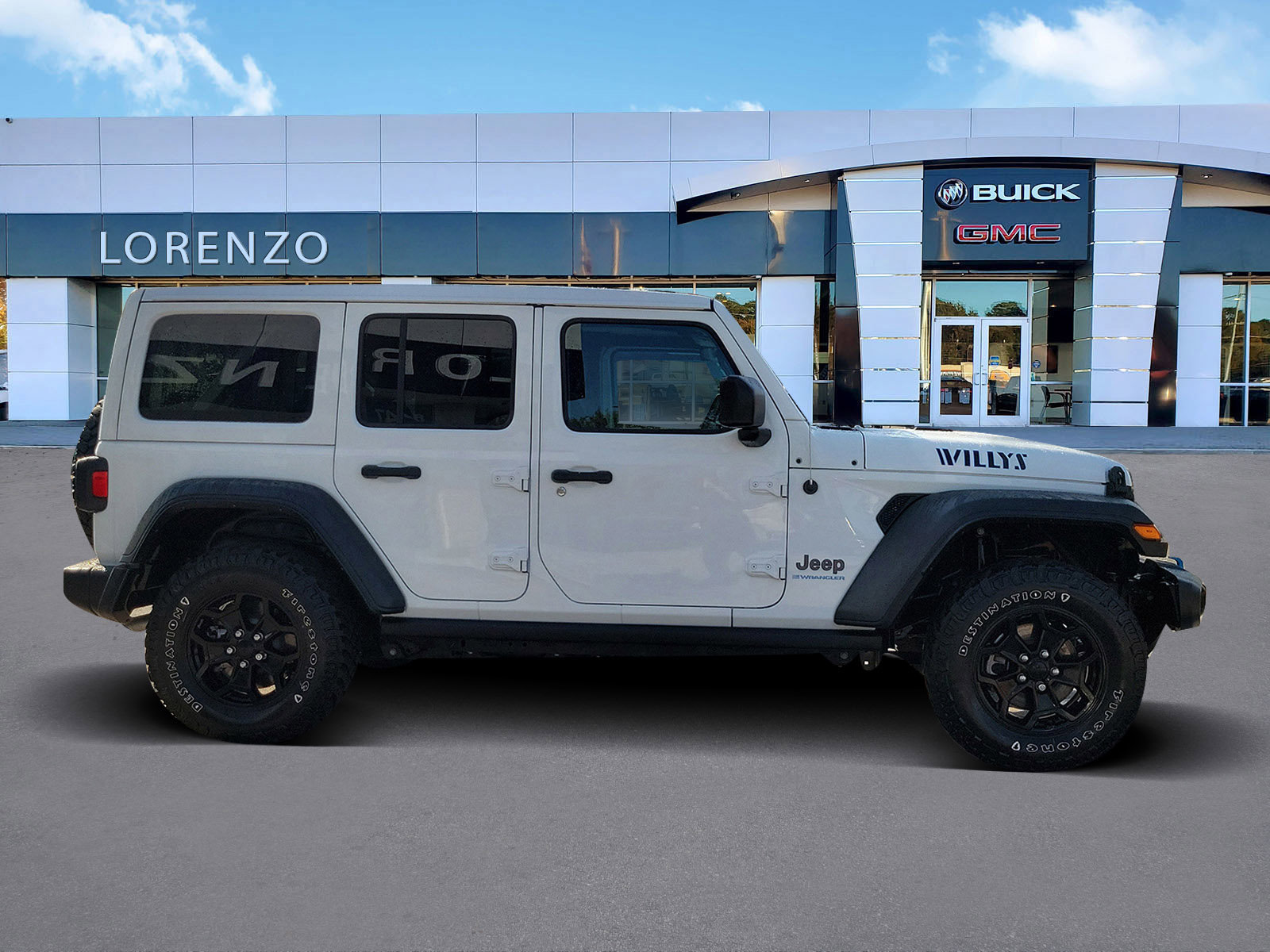 Used 2023 Jeep Wrangler Unlimited w/ Sun & Screen Package image 4