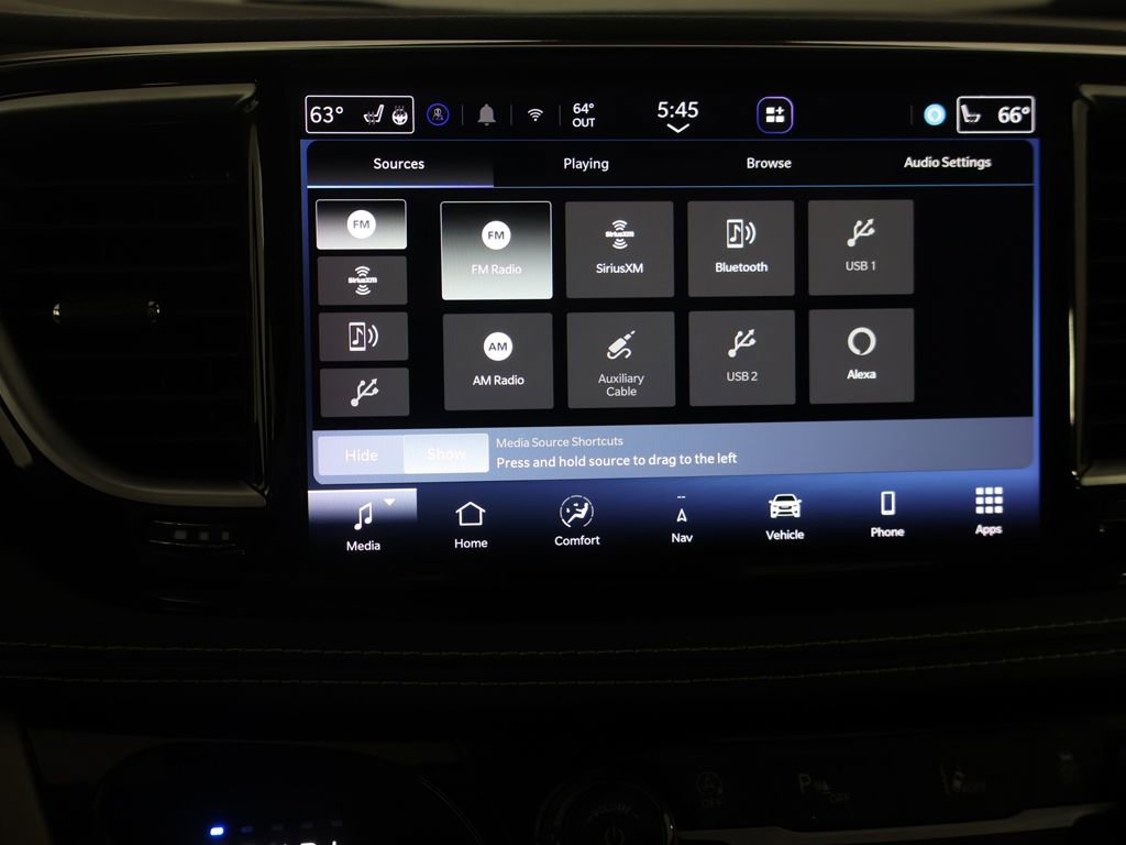 Used 2023 Chrysler Pacifica Limited image 45
