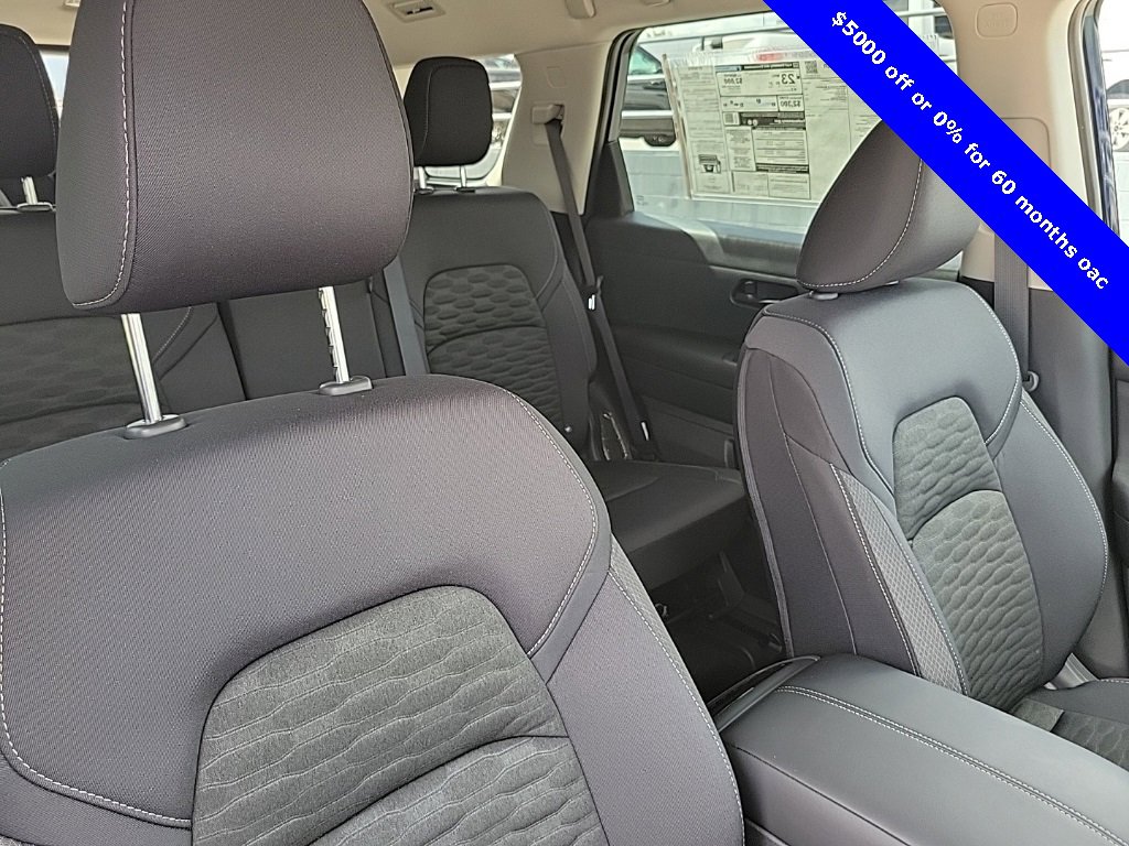 New 2025 Nissan Pathfinder SV w/ Black Appearance Package image 47