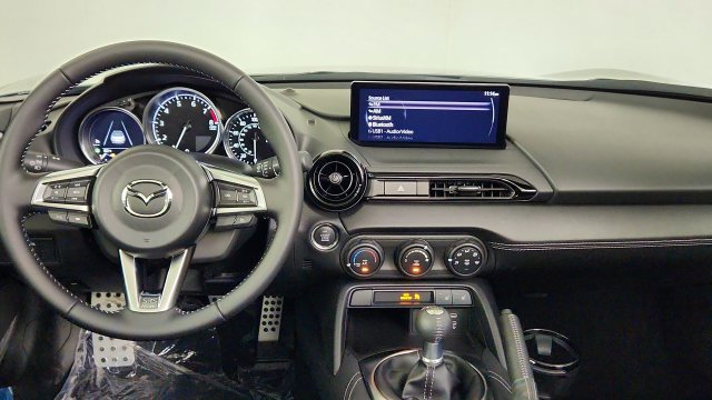 New 2026 MAZDA MX-5 Miata Club w/ Interior Package RWD image 23