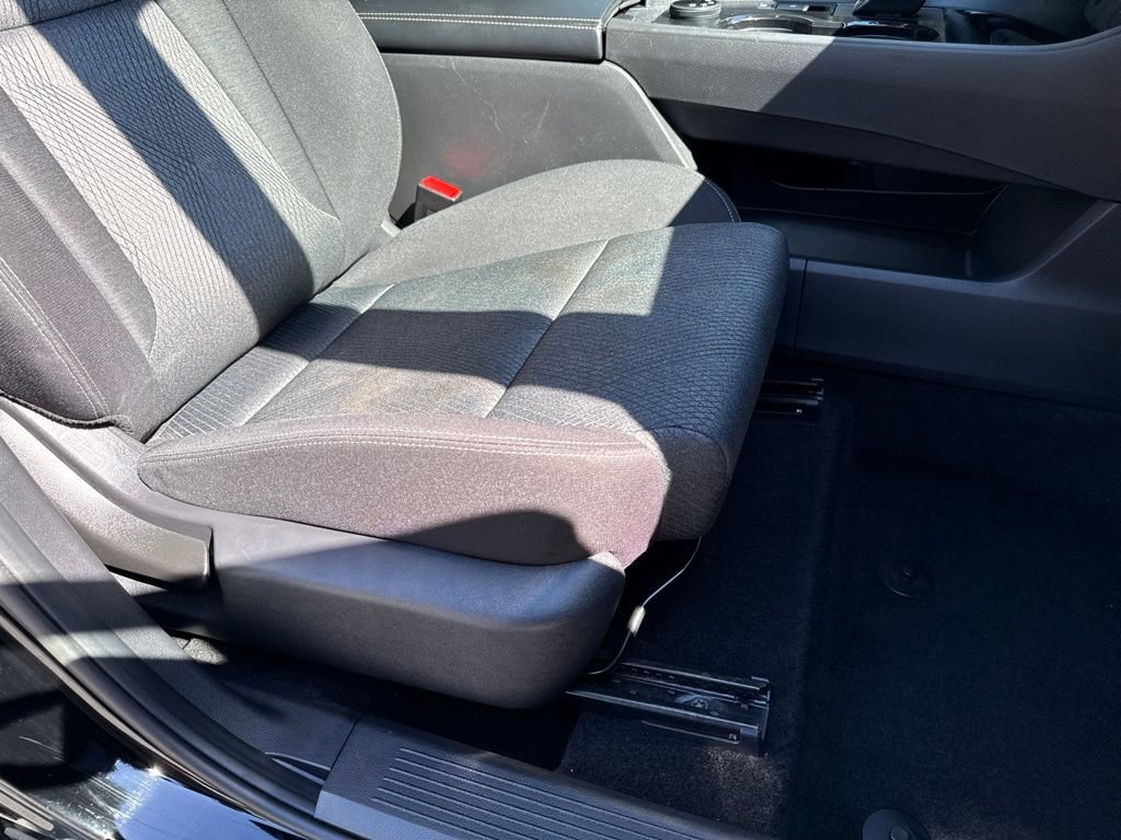 Used 2025 Nissan Rogue SV AWD/4WD image 41