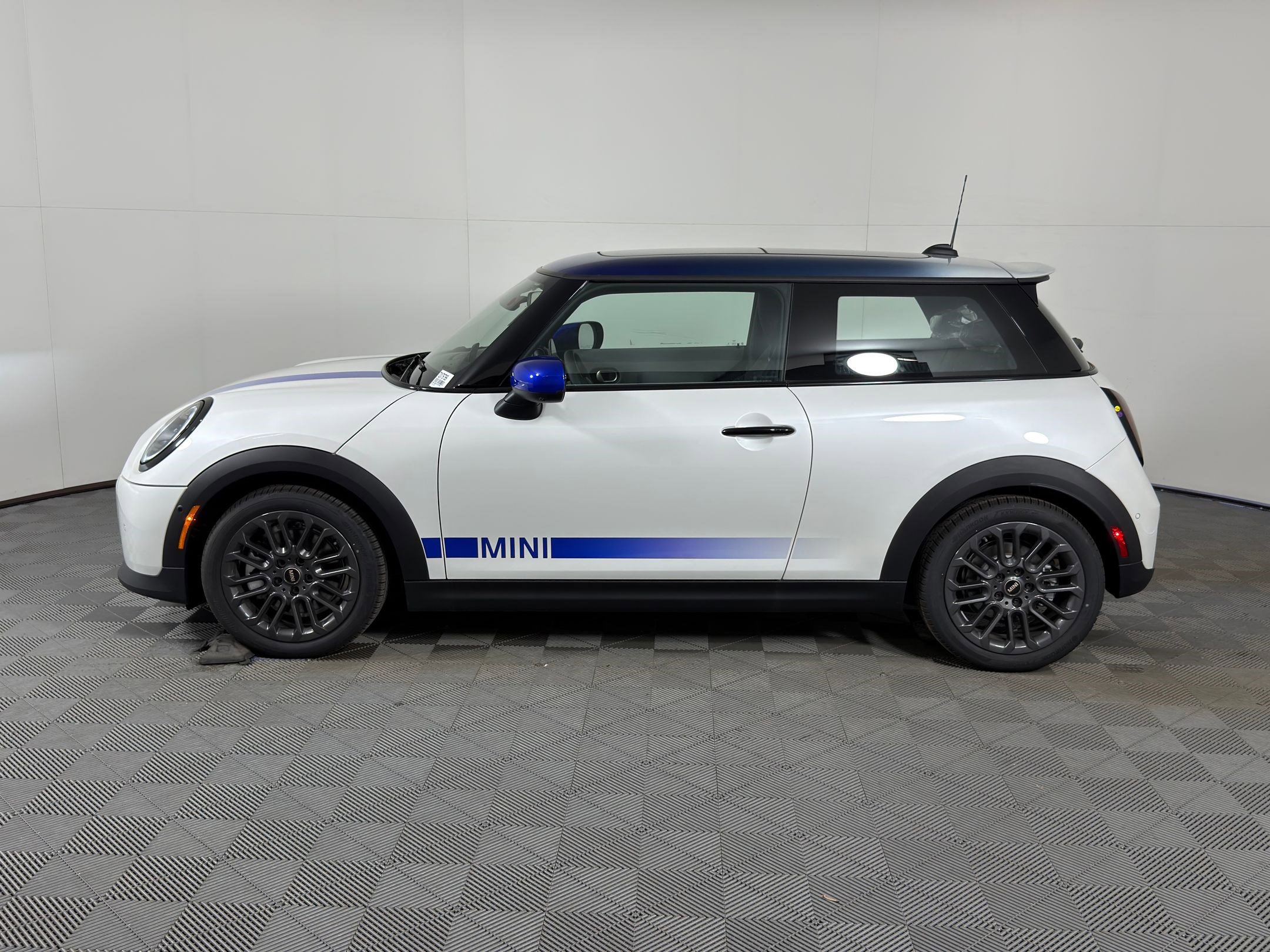 New 2026 MINI Cooper S FWD image 2