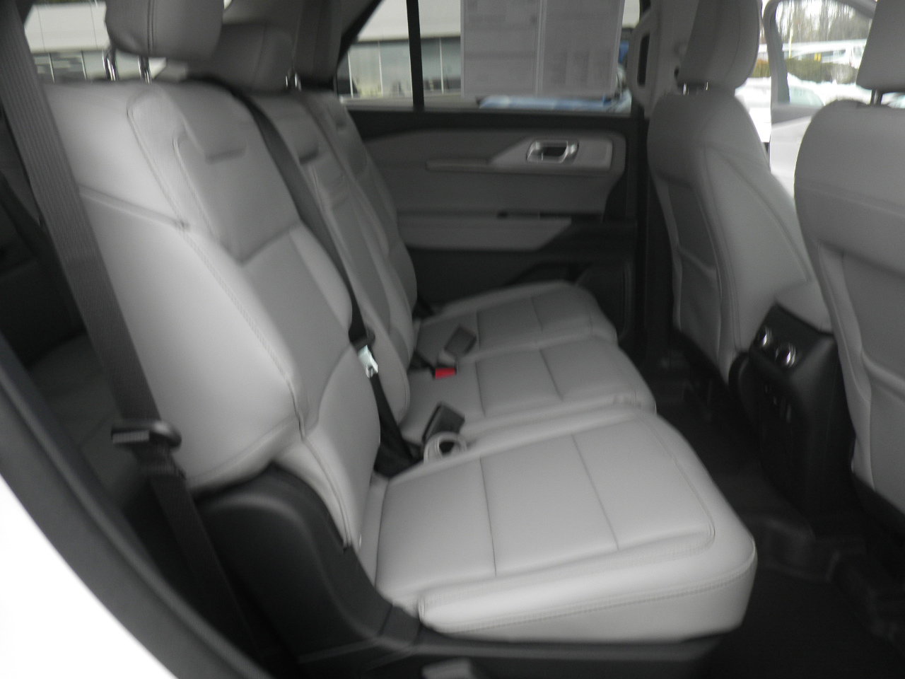 Certified 2025 Ford Explorer Active w/ Active Comfort Package image 23
