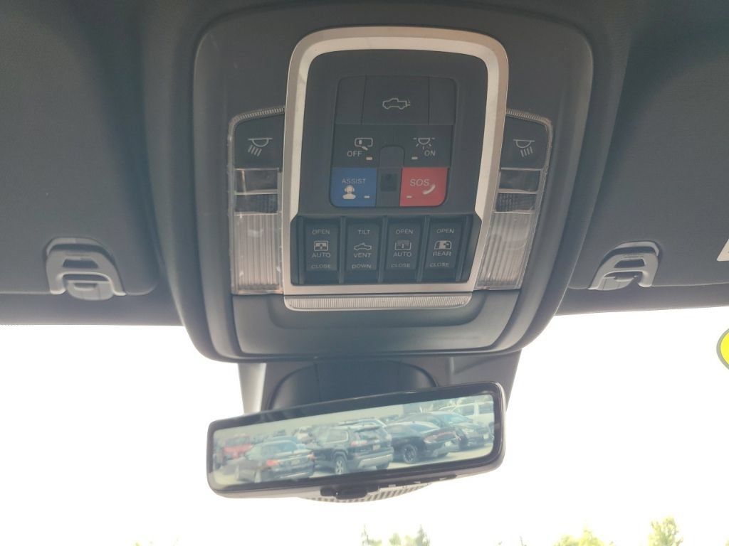 Used 2021 RAM 1500 Limited AWD/4WD image 23