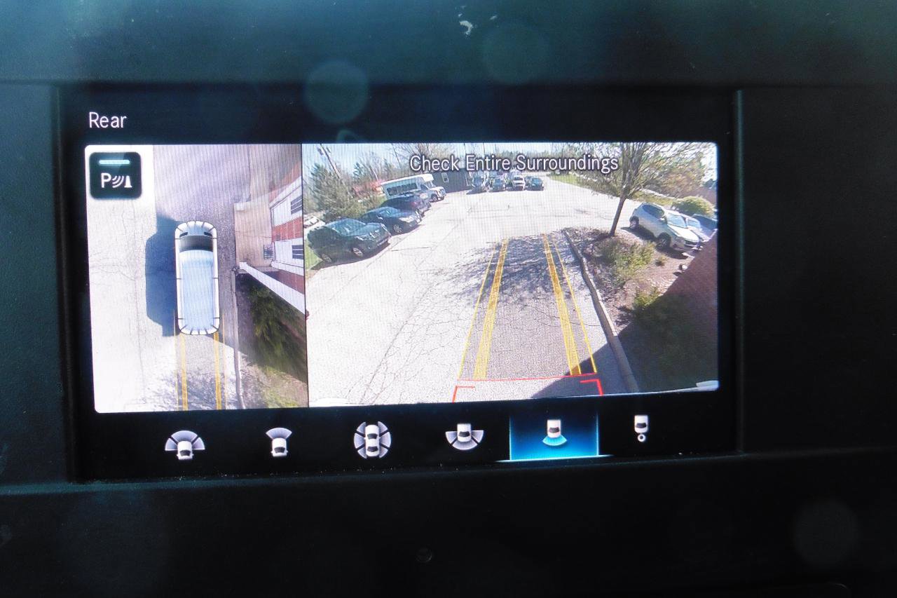 Used 2022 Mercedes-Benz Sprinter 1500 image 5