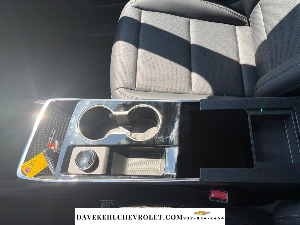 Used 2026 Chevrolet Equinox LT w/ Convenience Package II FWD image 17