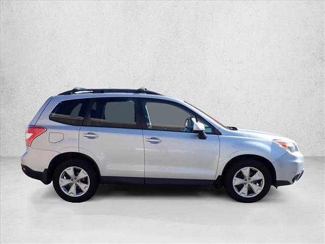 Used 2015 Subaru Forester 2.5i Premium w/ All-Weather Package AWD/4WD image 9