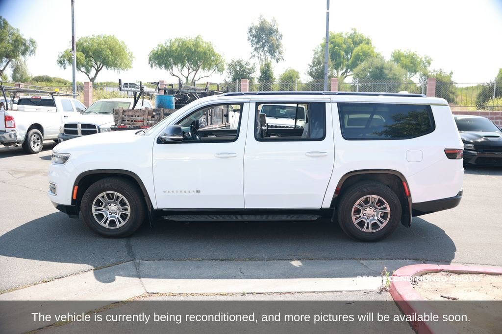 Used 2023 Jeep Wagoneer L 4WD w/ Rear Seat Video Group 1 image 2
