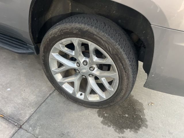 Used 2019 Chevrolet Tahoe LT w/ Luxury Package image 6