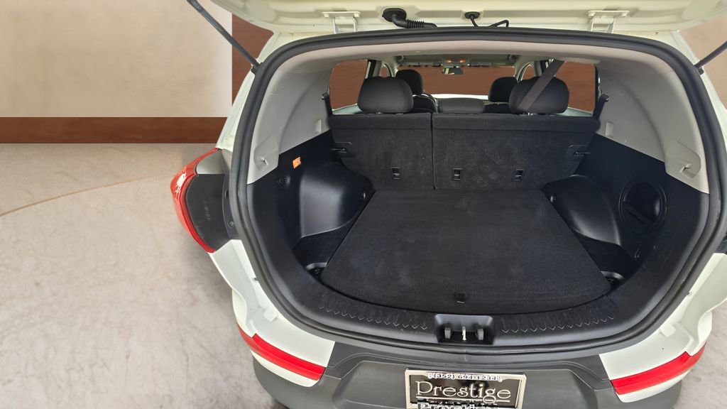 Used 2013 Kia Sportage LX FWD image 31
