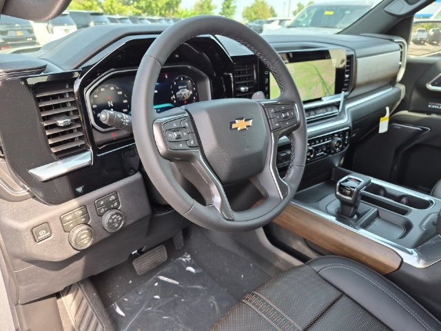 New 2026 Chevrolet Silverado 1500 High Country AWD/4WD image 12