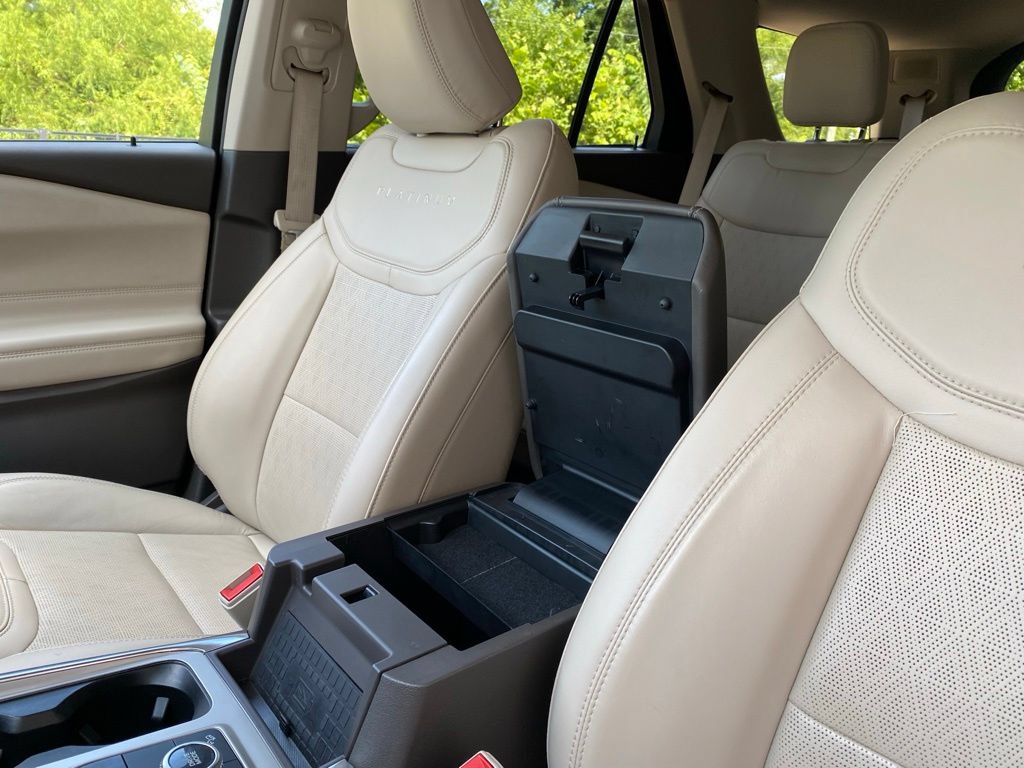 Used 2023 Ford Explorer Platinum w/ Technology Package AWD/4WD image 24