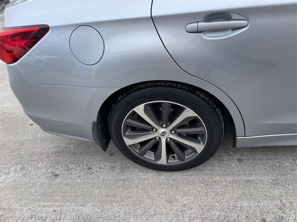 Used 2016 Subaru Legacy 3.6R Limited image 12
