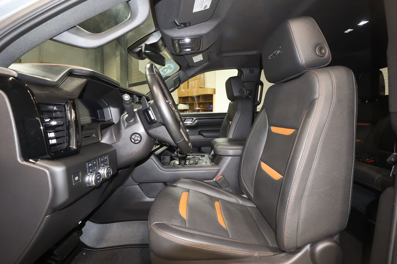Used 2025 GMC Sierra 1500 AT4 w/ AT4 Premium Package AWD/4WD image 24
