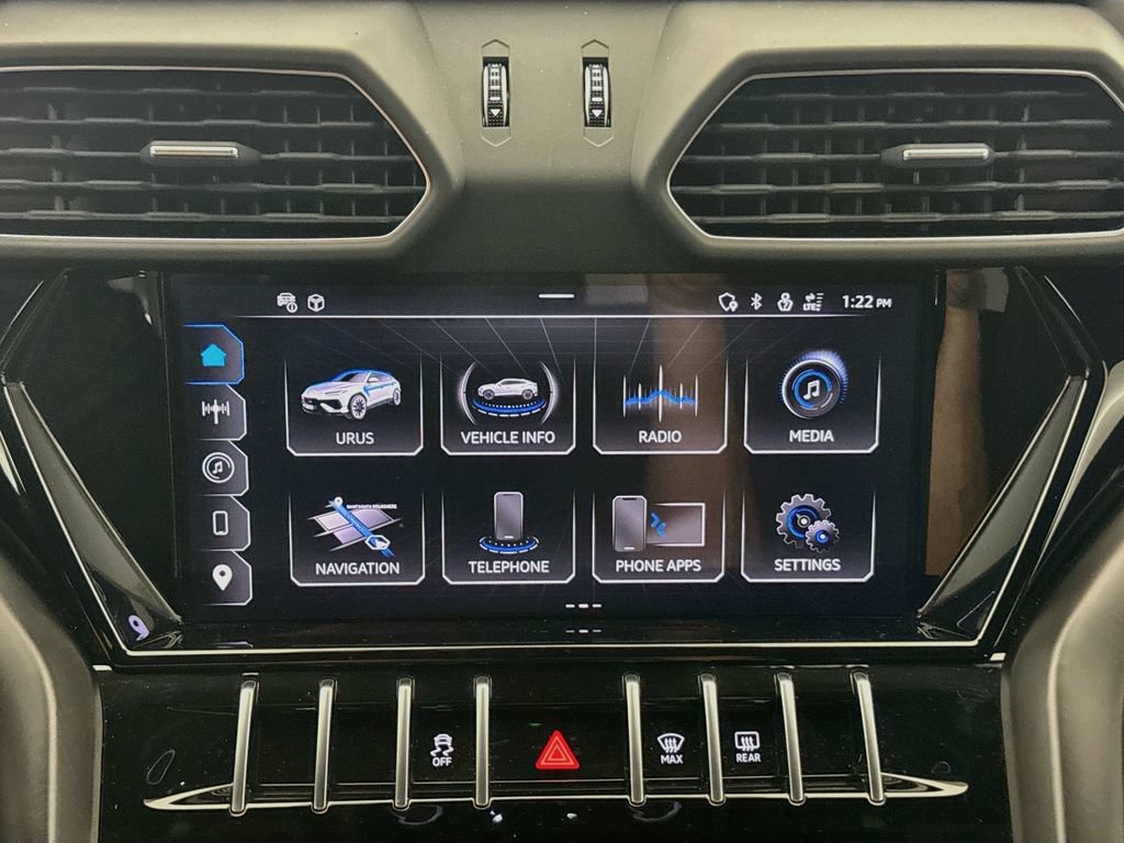 Used 2024 Lamborghini Urus S AWD/4WD image 15