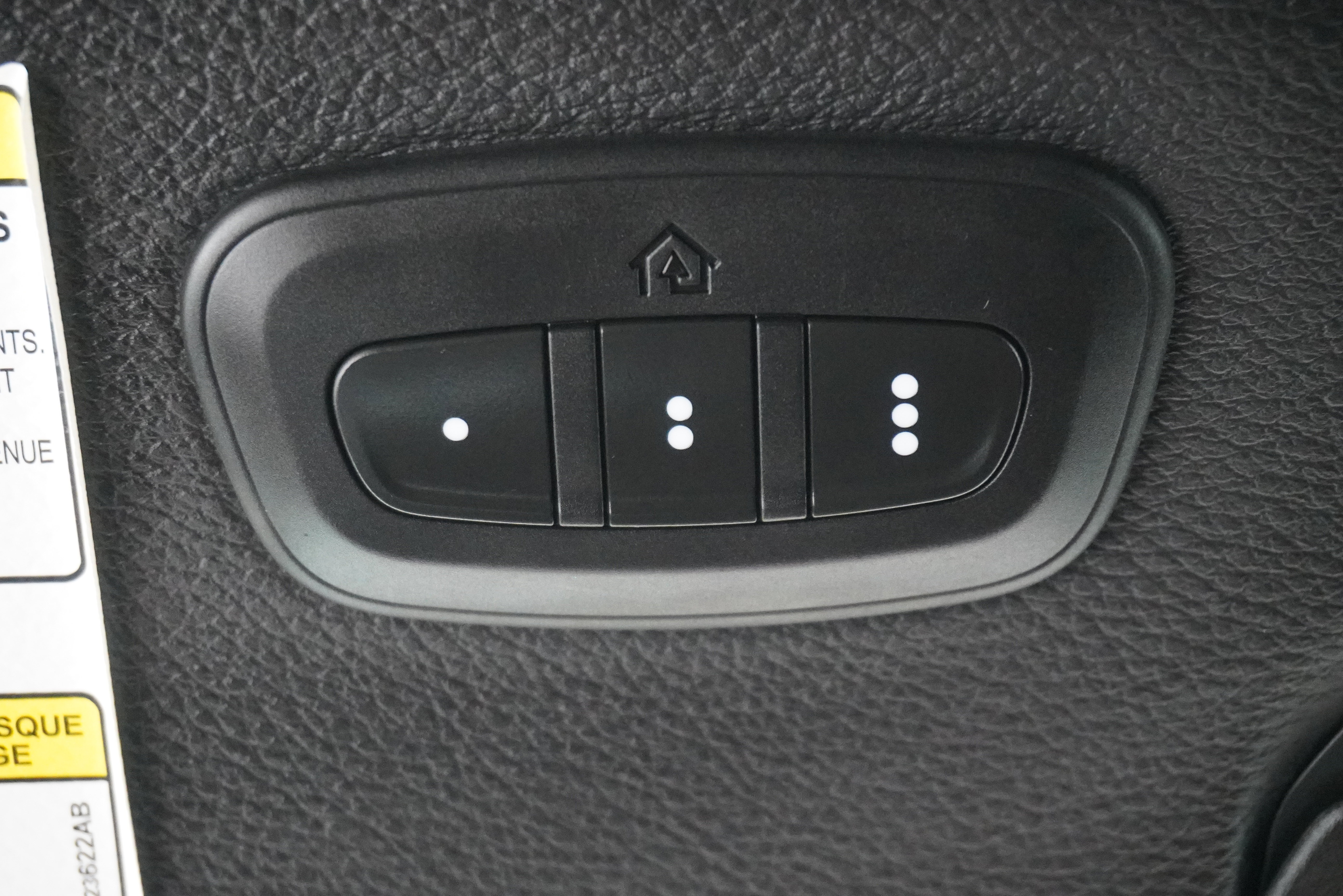 Used 2018 Jeep Wrangler Unlimited Sahara AWD/4WD image 21