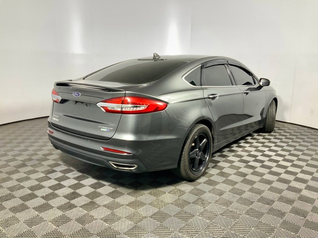 Used 2020 Ford Fusion Titanium AWD/4WD image 18