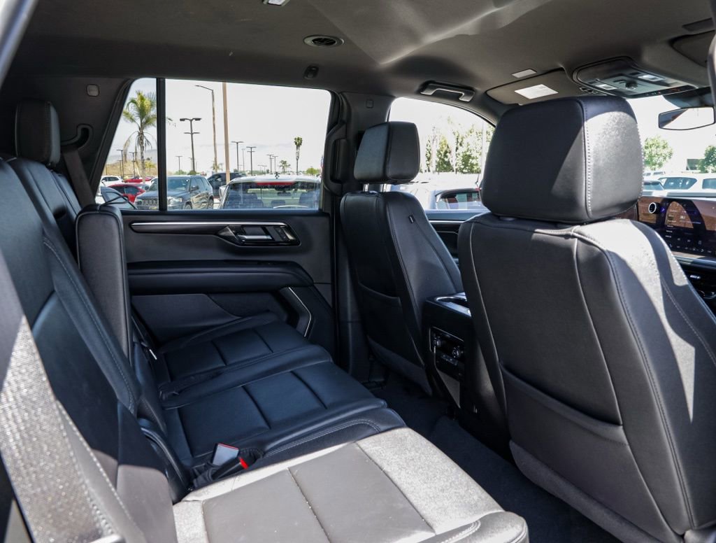 Used 2025 Chevrolet Tahoe LT AWD/4WD image 21