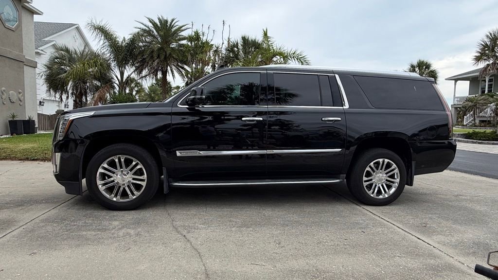 Used 2016 Cadillac Escalade ESV 2WD image 8
