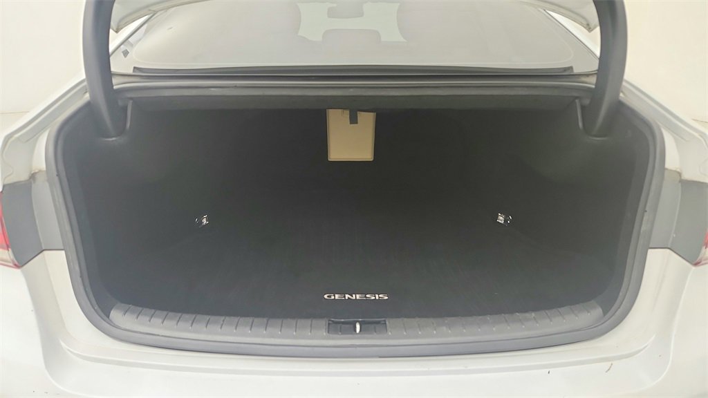 Used 2016 Hyundai Genesis 3.8 w/ Option Group 02 image 30