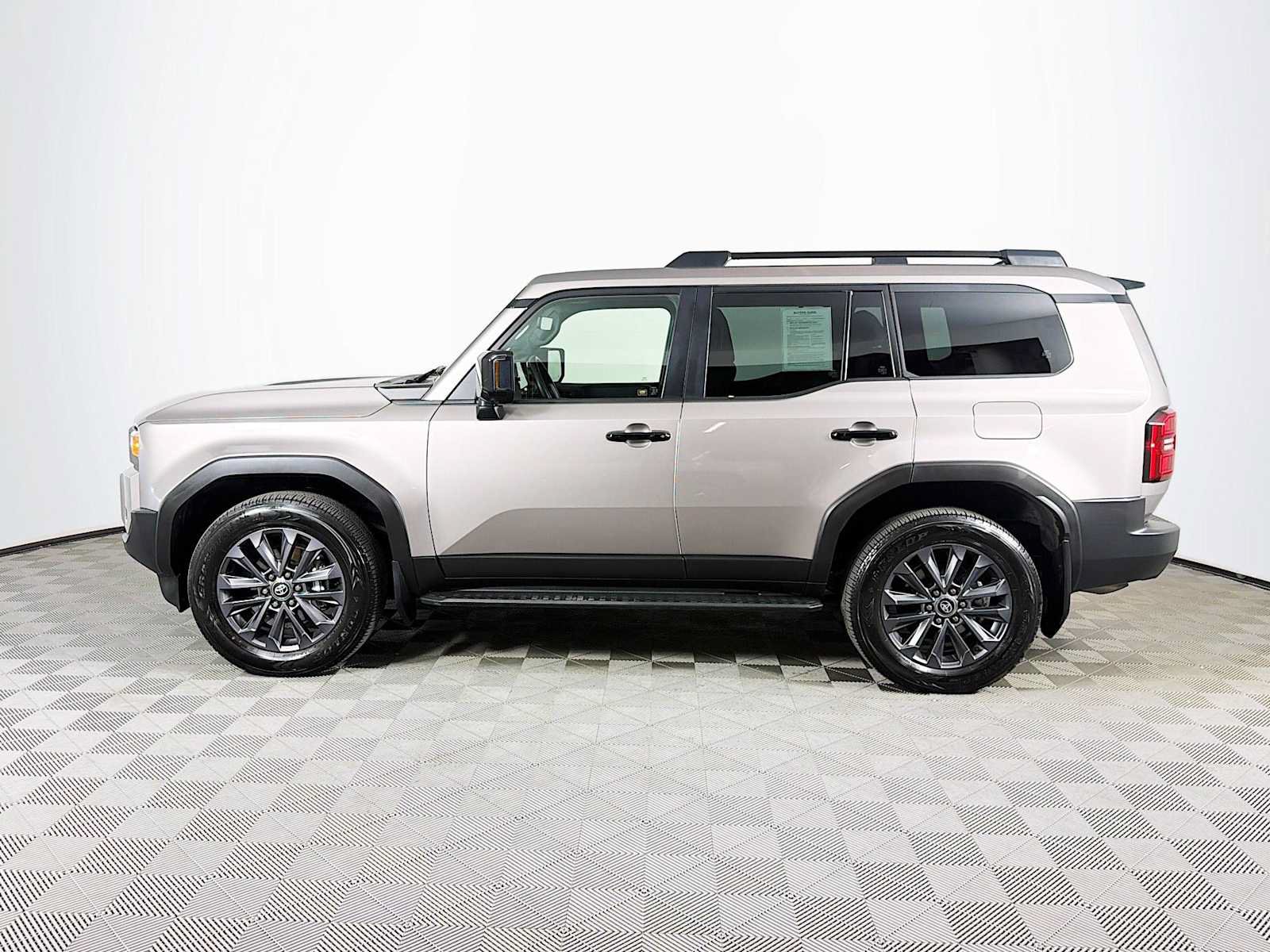 Used 2026 Toyota Land Cruiser w/ Premium Package AWD/4WD image 8
