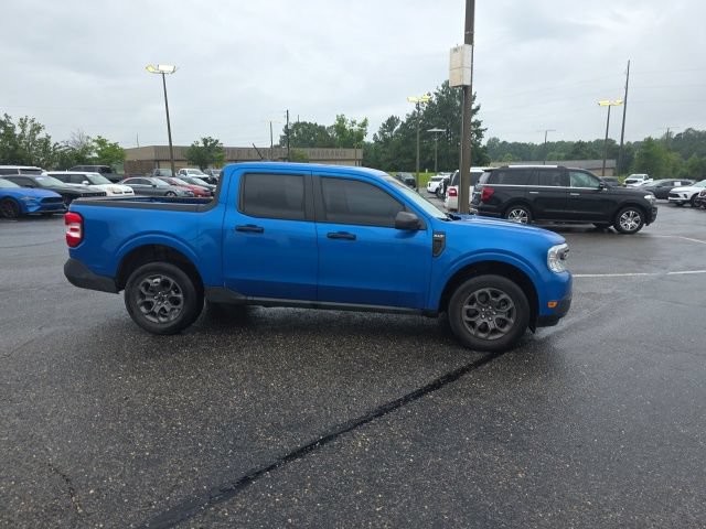 Used 2022 Ford Maverick XLT FWD image 2