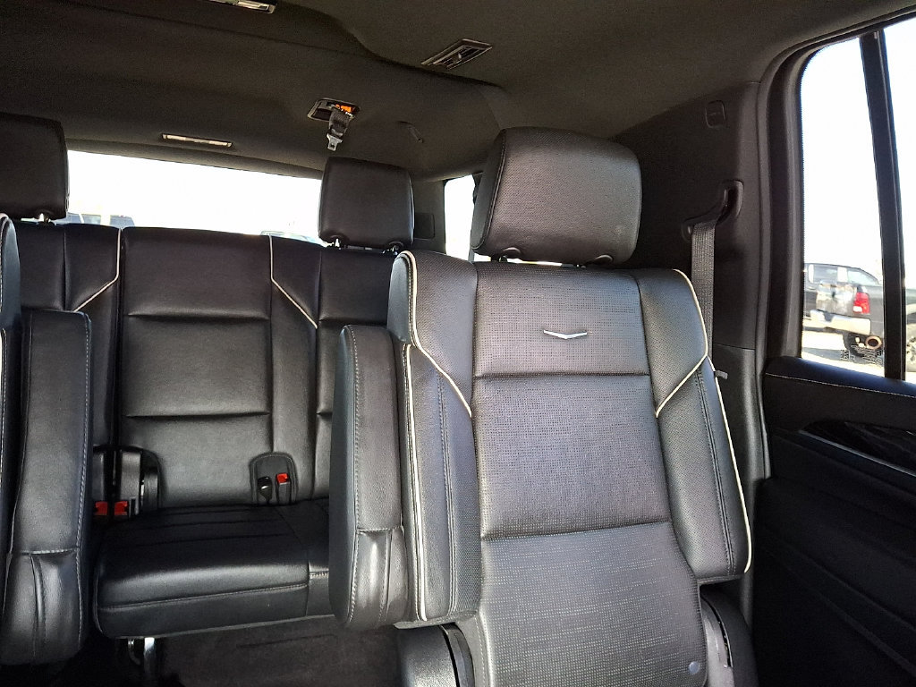 Used 2023 Cadillac Escalade ESV Sport AWD/4WD image 21