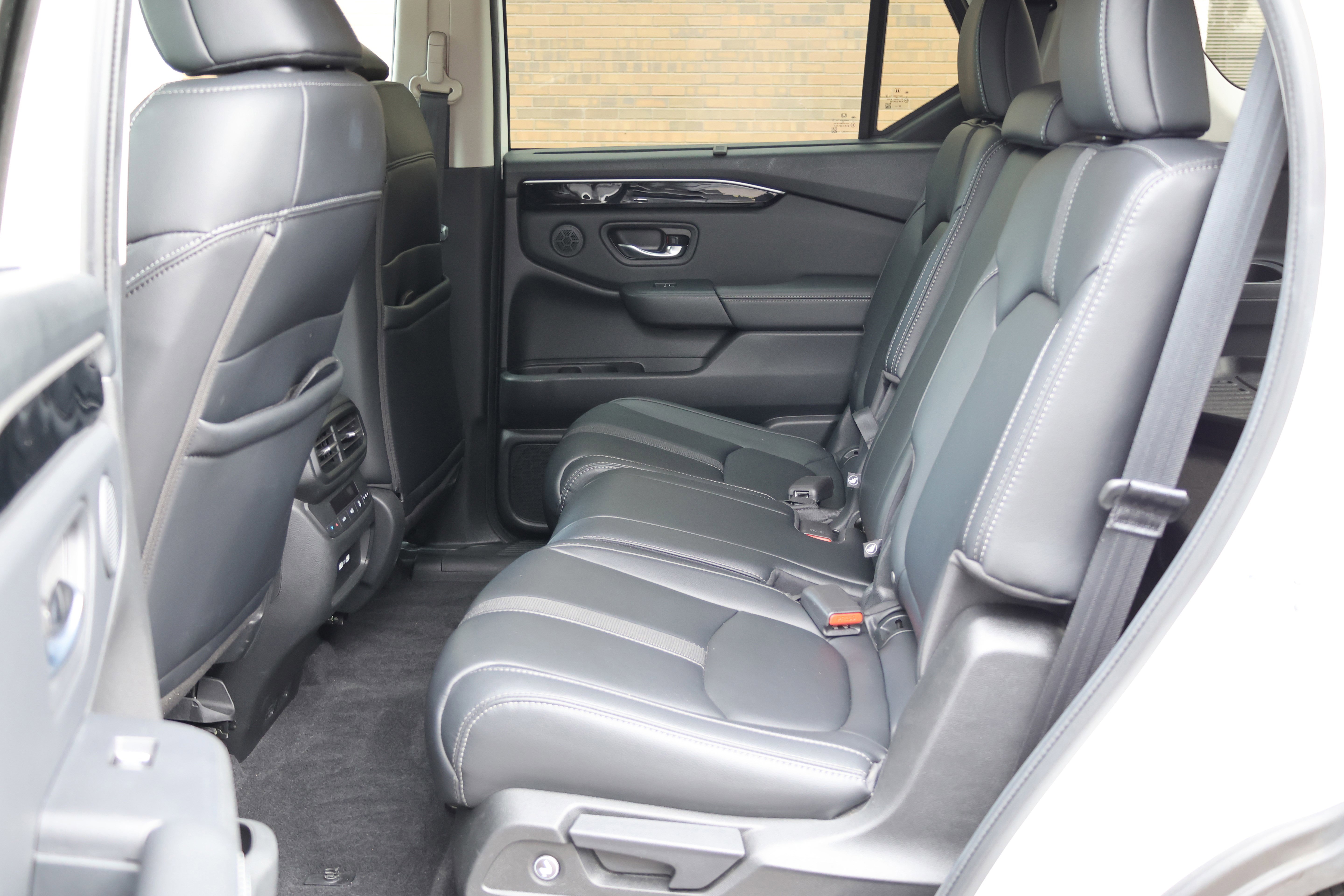 Used 2023 Honda Pilot Touring image 13