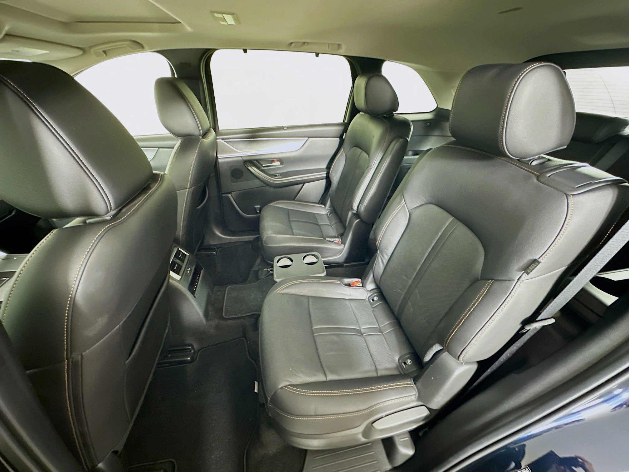 Used 2024 MAZDA CX-90 Plug-In Hybrid w/ Preferred image 28