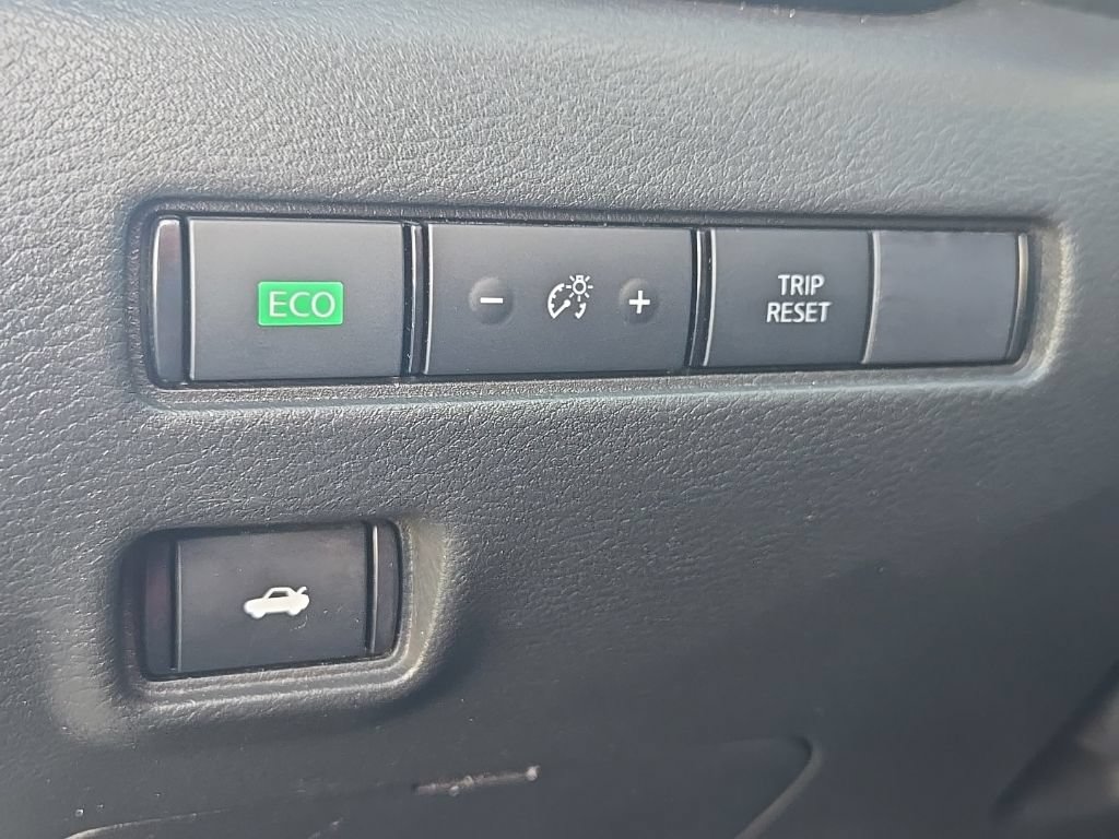 Used 2024 Nissan Sentra SV w/ All-Weather Package FWD image 14